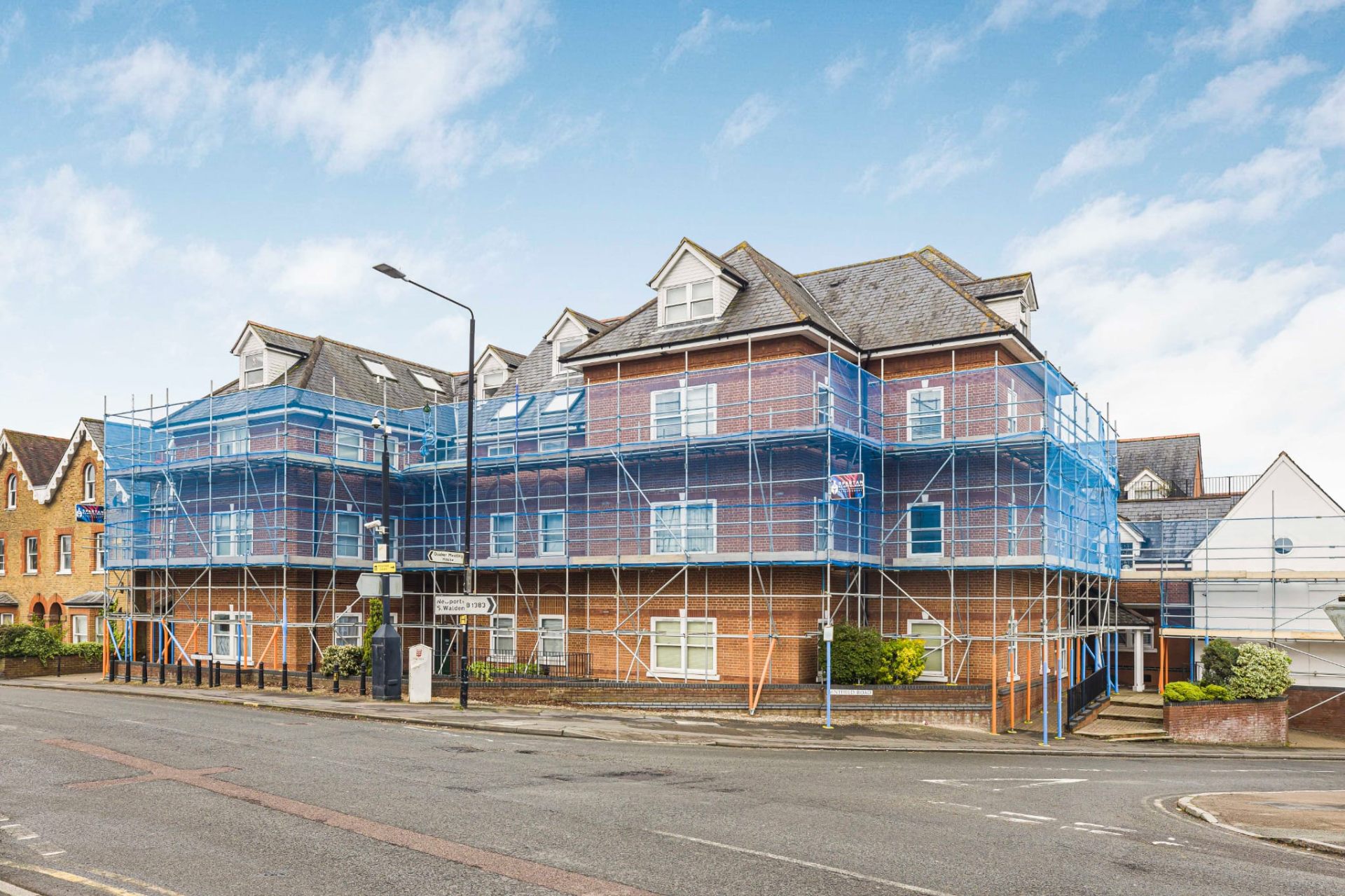 Commercial scaffold for the renovation of multi-storey flats