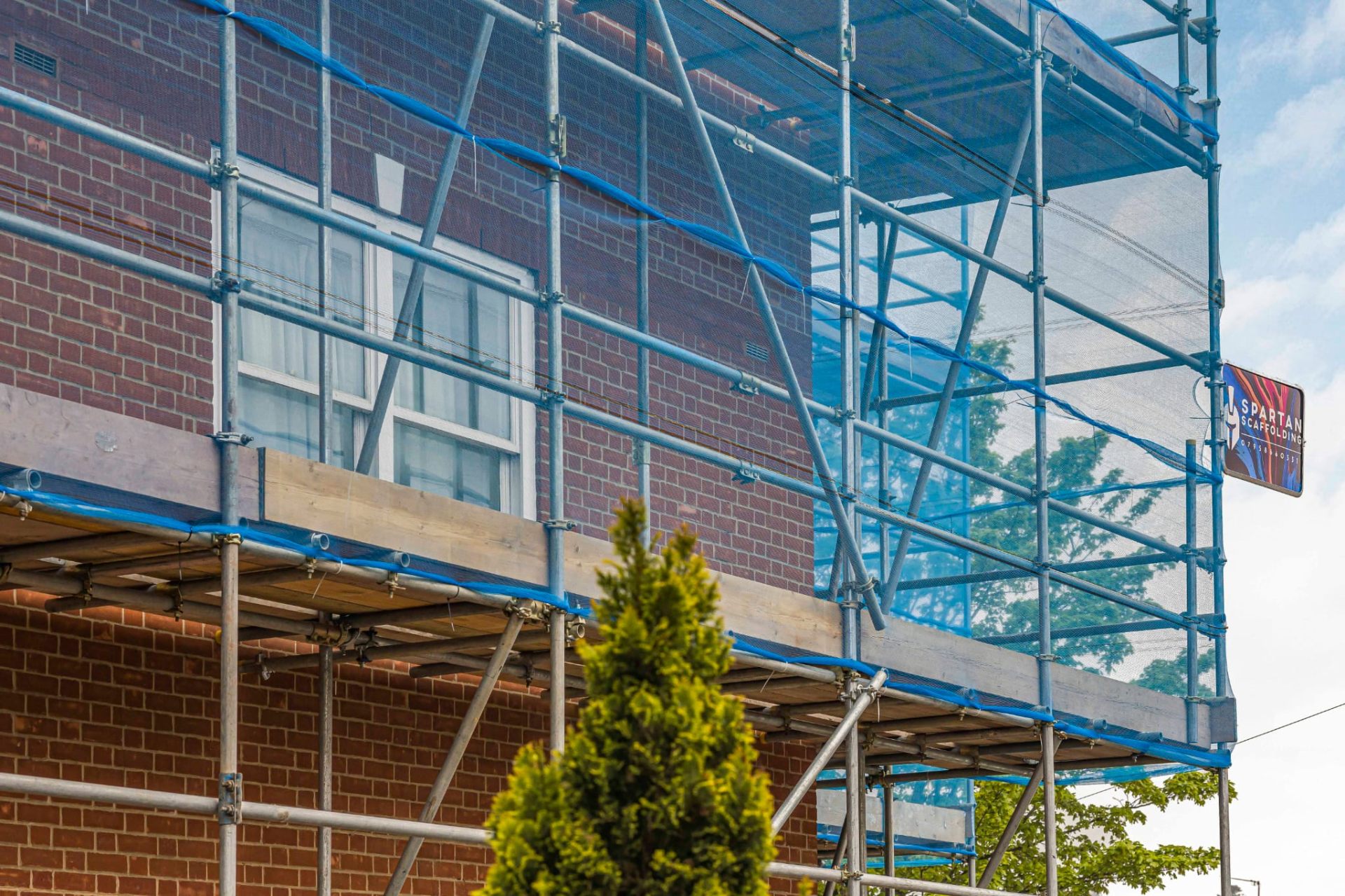 Residential scaffold lift on a two-storey Essex home